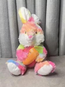 Peluche coniglietto arcobaleno Midwood 11 pollici seduto multicolore peluche giocattolo - Foto 1 di 9