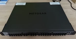 Netgear M4300-48XF Przełącznik zarządzalny z 48 portami 10G SFP + - Zdjęcie 1 z 5
