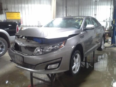 Espejo retrovisor interior delantero central usado se adapta a: Kia Optima 2014 sin telemática Foto 1 de 4