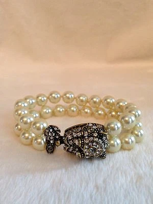 Heidi Daus GLITTERING GUARDIAN Fu Dog PEARL Bracelet WHITE CLEAR - Image 1 of 4