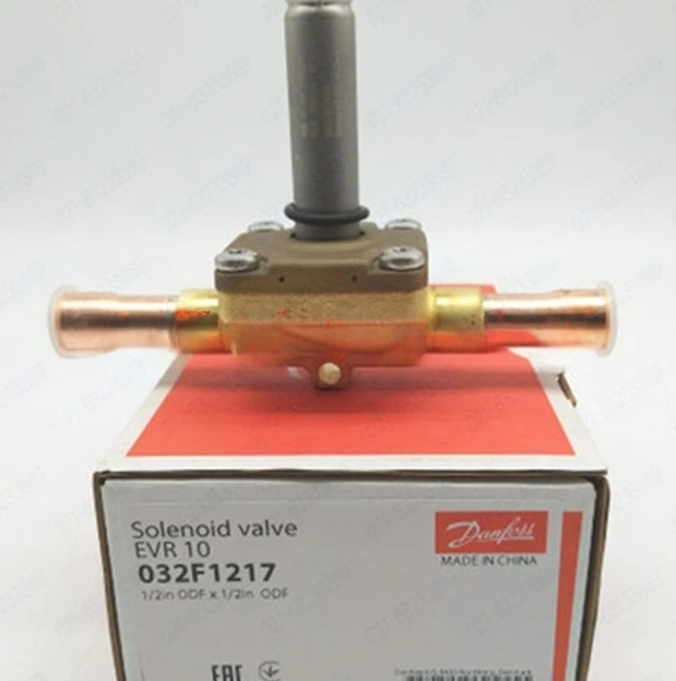 ONE NEW Danfoss EVR10 032F1217 Solenoid Valve - Image 1 of 1