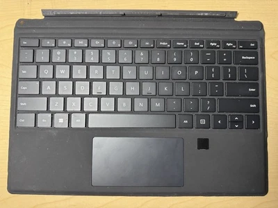 Microsoft Surface Pro Type Cover 4 1755 Backlite e identificación de huellas dactilares - negra Foto 1 de 4