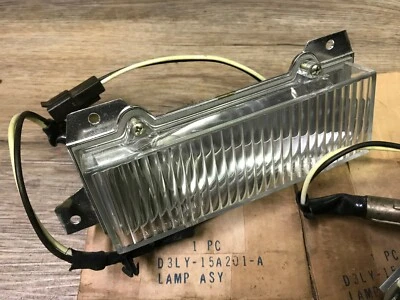 Lincoln Mark IV 1973 74 como nuevo Ford luz de la esquina lateral derecha D3ly-15A201-A Foto 1 de 4