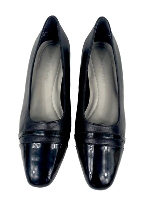 Zapatos de salón Naturalizer para mujer talla 7 elegantes de cuero negro con puntera Foto 1 de 4