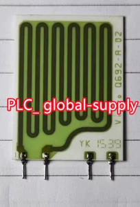 1PCS NEW For LENZE Q692-A-02 Thick Film Precision Resistor Fast shipment - Picture 1 of 4