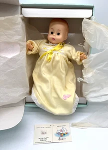 1989 Effanbee Baby Doll #8162 Musical Button Nose Original Box TESTED SEE VIDEO - Picture 1 of 12