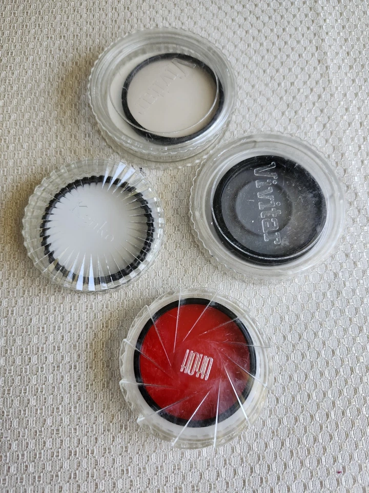 Lot/4 Vivitar Izumar 55mm Filters w/Cases Skylight Polarized +2 Red-No.25 Japan - Image 1 of 4