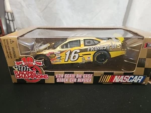 Kevin Lepage #16 1:24 1999 Primestar Gold 1 di 4999 - Foto 1 di 6