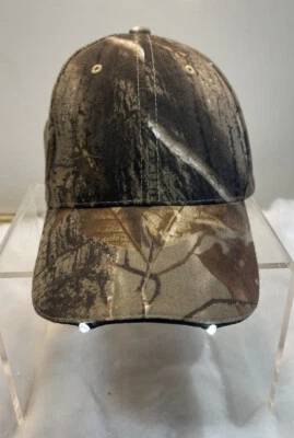 Gorra de béisbol camuflaje iluminada para exteriores Paramount árbol real Foto 1 de 4