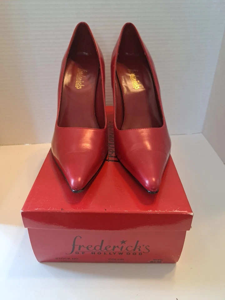 Fredrick's of Hollywood Red Patent Leather Pumps Size 8.5M 8 1/2 Heels Shoes - Image 1 of 4