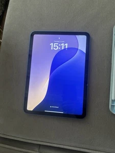 iPad 10th Generation - Photo 1/7