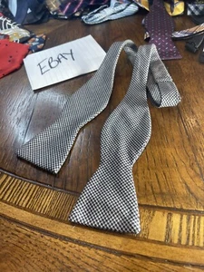 👔❤️ Bruno Piattelli Roma BOWTIE SUIT DESIGNER NECKTIE TIE FREE SHIPPING 👔❤️ - Picture 1 of 4