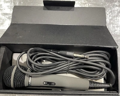 NEW Radio Shack 33-3018 Dynamic Unidirectional Microphone W/case FREE SHIPPING - Image 1 of 4