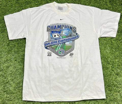 Vintage 2001 Nike San Jose Earthquakes MLS Cup Champions Soccer T-Shirt Men's L Cover