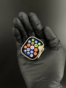 Apple Watch Ultra 2 A2986 49 mm titane GPS + LTE - Boîtier céramique argentée testé - Photo 1 sur 19