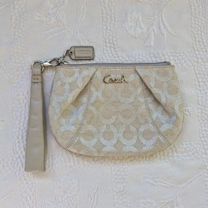 Coach Signature C Design Silber & Creme Mini Handgelenktasche Clutch Handtasche. - Bild 1 von 12