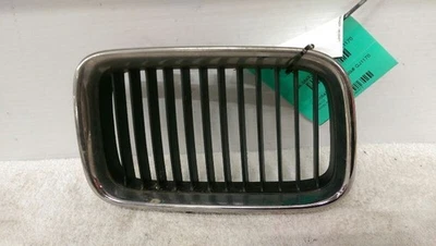 Parrilla superior derecha pasajero para BMW 318i 632471 92-96 Foto 1 de 4