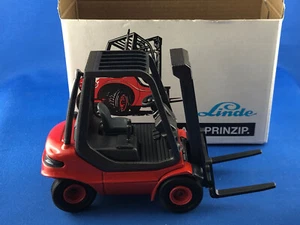 GAMA-LINDE-Forklift Truck -82419000 Scale Good Condition, Boxed - Picture 1 of 9