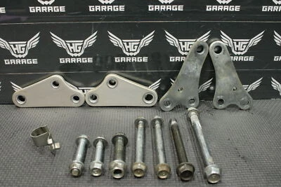 2003 KAWASAKI KLX400R KLX400SR ENGINE MOTOR MOUNT STAY BRACKETS 13271-S062. - Image 1 of 4