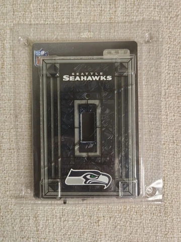 NIP Seattle Seahawks NFL Art Glass Switch Plate Football Lighting Decor Cover