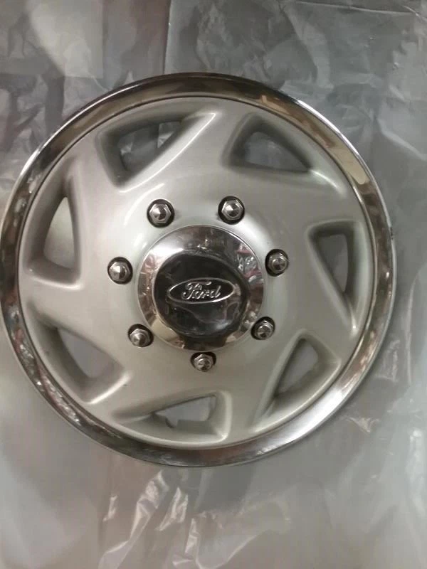 Tapacubos cubierta rueda Srw 7 radios en ángulo para furgoneta Ford E350 95-16 224258 Foto 1 de 1