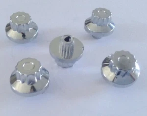 1 x Repuesto de labios de llanta de remache de rueda de plástico cromado plateado IDEAL PARA PRUEBA J10 - Imagen 1 de 3