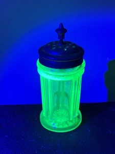 Antique EAPG Uranium/Vaseline Glass - Picture 1 of 7