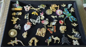 40 Animal Brooches Vintage To Modern Mixed Lot Unsigned As Is - Picture 1 of 8