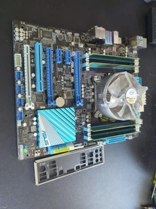 Placa madre ASUS P9X79 i7-4820K@3,7 GHz/8 GB/1 ATX con enfriador de CPU y protector de E/S - Imagen 1 de 5