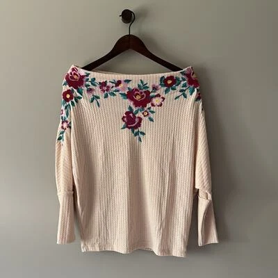 NUEVO CON ETIQUETAS UMEE FLORAL BORDADO FUERA DEL HOMBRO CROCHET TOP PEQUEÑO AVENA Foto 1 de 4