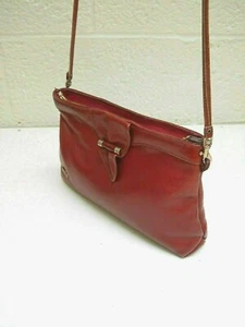 Etienne Aigner Vintage klassische dunkelrote Leder-Schulter-/Umhängetasche/Clutch-Tasche - Bild 1 von 12
