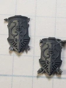 Warhammer 40k Adeptus Custodes Bits Custodian Guard Hip Shields Set #46 - Picture 1 of 3