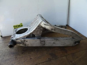 Yamaha YZF R6 5EB Swing Arm - Picture 1 of 3