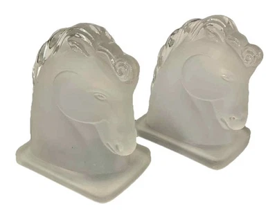 Par de sujetalibros Art Deco de vidrio esmerilado transparente cabeza de caballo estatuilla ecuestre Foto 1 de 4
