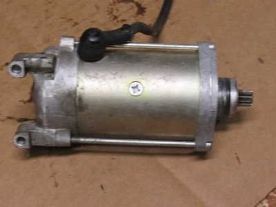 Honda CB350 F 350 1973 cuatro motores de arranque eléctricos Foto 1 de 4