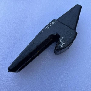 835X156 WELD ON ADAPTER SHANK X156 X156L STYLE BUCKET TEETH ,ROUND PIN P156 - Picture 1 of 4