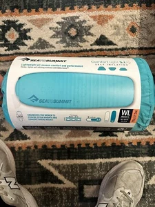 Sea To Summit Self Inflating Woman’s Sleeping Pad / 2in Thick 23x72in 27.3oz - Picture 1 of 6