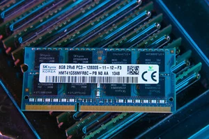 8GB DDR3 RAM SO-DIMM PC3L-12800S 1600 MHz Hynix memoria pc PORTATILE 1,35v - Foto 1 di 1