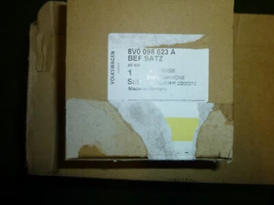 Satz Befestigungsteile / Schrauben Stoßfänger vorne, Audi A3,8V, 8V0098623A - Bild 1 von 2