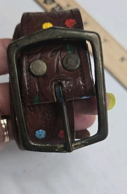 Cinturón vaquero vintage de cuero para mujer y niña Country Western 30 pulgadas enredaderas florales  Foto 1 de 4