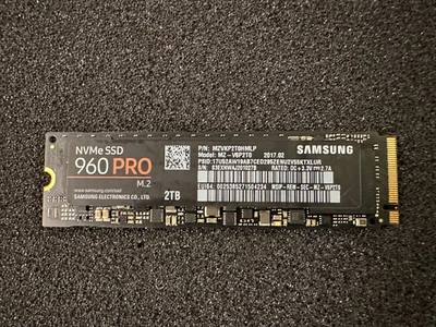 Samsung 960 PRO Series - 2TB PCIe NVMe - M.2 Internal SSD (MZ-V6P2T0BW) M2 - Image 1 of 4