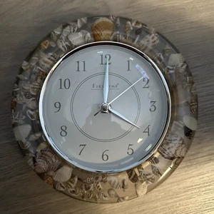 FirsTime Resin & Shell Clock. Wall Clock-coastal-seaside-beach-Battery operated - Picture 1 of 5