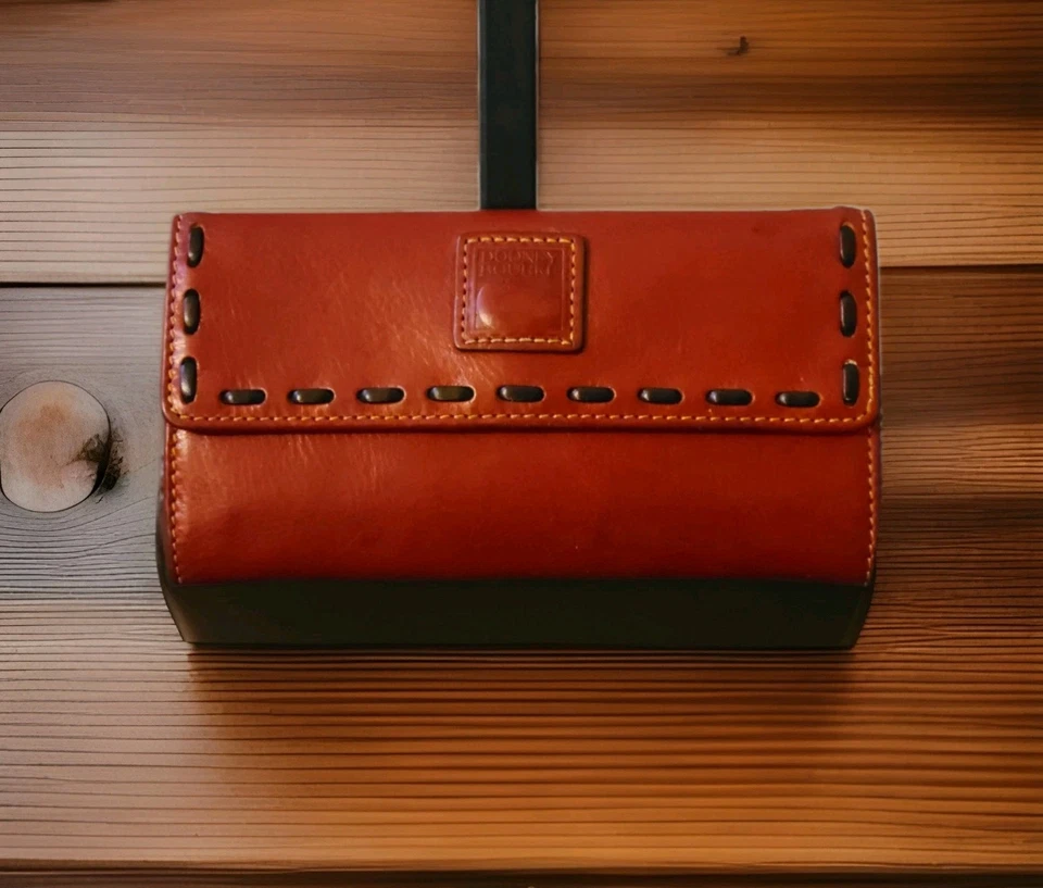 Dooney & Bourke Florentine Continental Clutch Wallet Red Zip ID Cards Checkbook - Image 1 of 4
