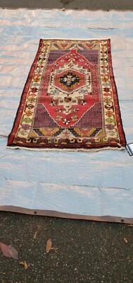 Handmade beautiful soft wool Turkish rug 4x7 ft - Image 1 of 4