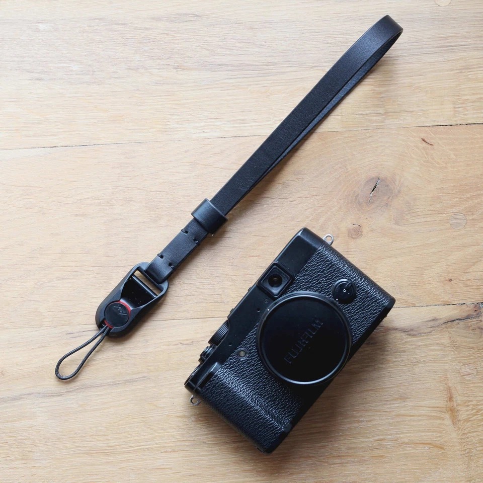 Camera Wrist Strap Peak Design Leather, Handmade and Customisable, Slim - Image 1 of 4