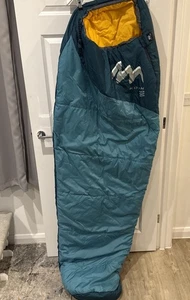 Decathlon Quechua Koun 800 grün Schlafsack  - Bild 1 von 5