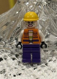 LEGO BATMAN -- JOKER'S GOON CONSTRUCTION OUTFIT MINIFIGURE 76013 SH0093