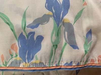 VINTAGE LADY PEPPERELL WIDOW'S TEARS PERIWINKLE FLORAL (1) FULL FLAT  SHEET - Image 1 of 3