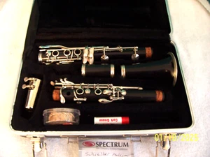 Schreiber E11 buffet Wood Clarinet Tech tested, ready to play w/ case Good Cond - Picture 1 of 6