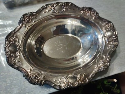 Plato de servir ovalado Towle Old Master plateado en relieve Foto 1 de 4